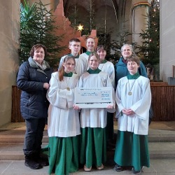 Kreuz St. Peter und Paul Rauenberg